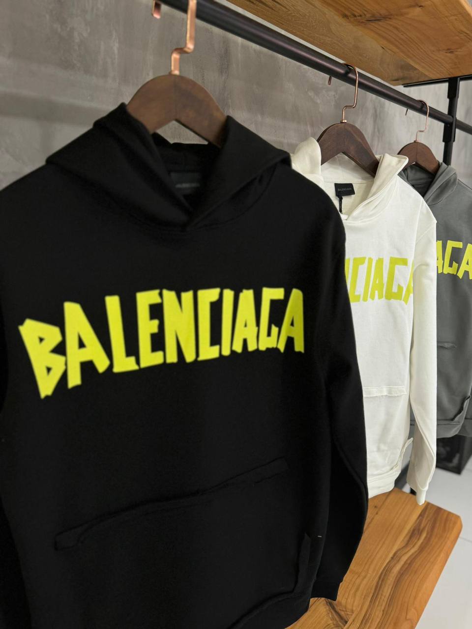 BALENCIAGA HOODIE ZWART